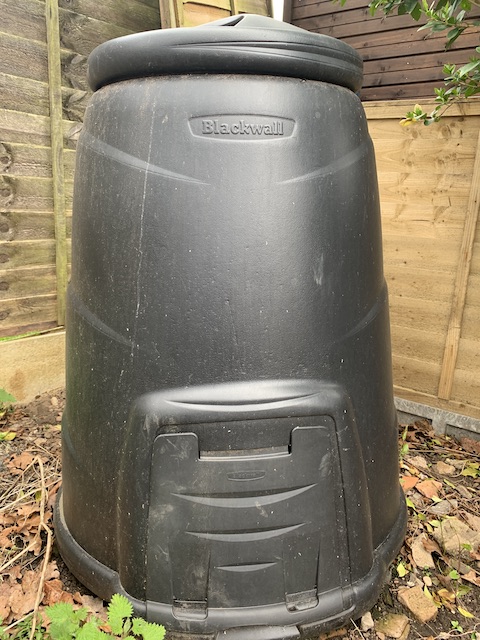 plastic compost bin